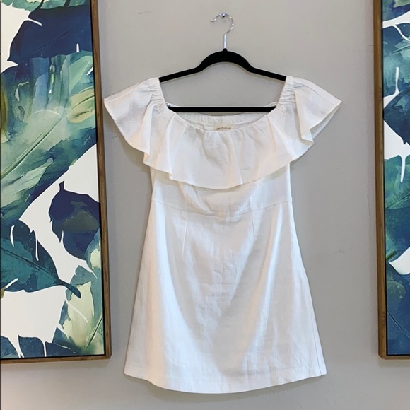 Vestique White Off Shoulder Dress | Medium EUC - Picture 1 of 4